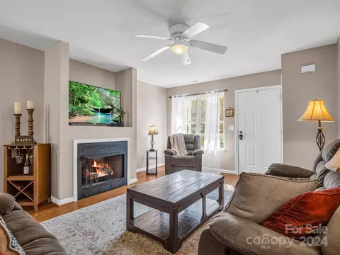 Living - 100 Creekside Dr, Brevard, NC 28712 photo 3 of 4