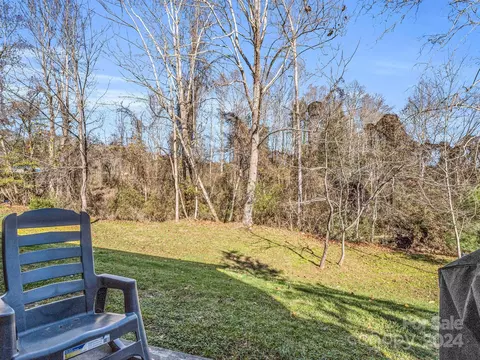 Exterior - 100 Creekside Dr, Brevard, NC 28712 photo 5 of 6