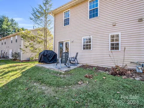 Exterior - 100 Creekside Dr, Brevard, NC 28712 photo 4 of 6