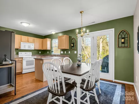 Dining - 100 Creekside Dr, Brevard, NC 28712 photo 1 of 2