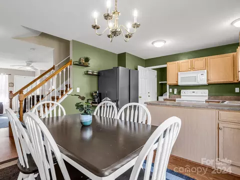Dining - 100 Creekside Dr, Brevard, NC 28712 photo 2 of 2