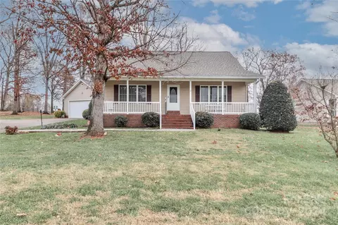 125 Foy Ln, Statesville, NC 28625