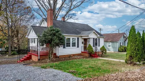 1235 10th Ne St NE, Hickory, NC 28601