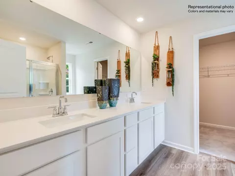 Bath - 2452 Trollinger Dr, Catawba, NC 28609 photo 1 of 4