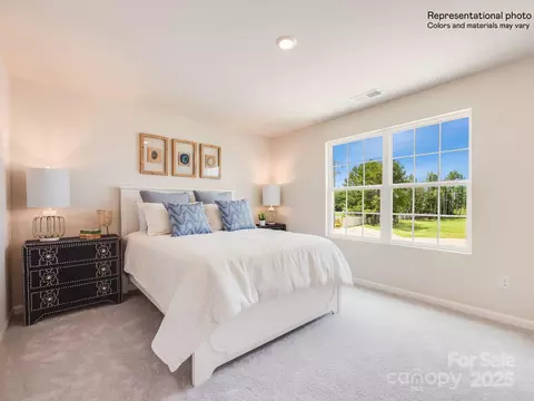 Bedroom - 2452 Trollinger Dr, Catawba, NC 28609 photo 5 of 8