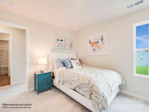 Bedroom - 2452 Trollinger Dr, Catawba, NC 28609 photo 8 of 8