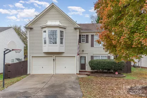 5106 Bentgrass Run Dr, Charlotte, NC 28269