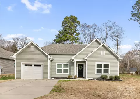 3702 Small Ave, Charlotte, NC 28269