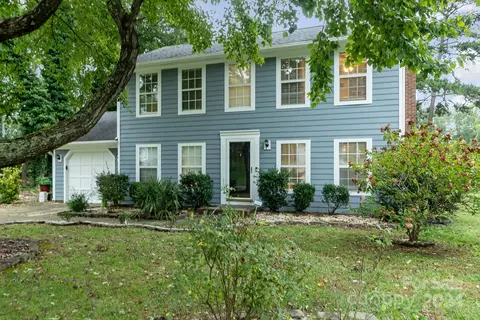 1514 Pine Mountain Rd, Charlotte, NC 28214