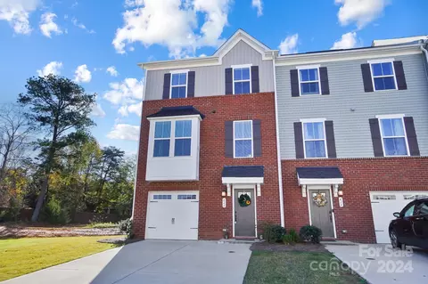 426 Dalton Cir, Fort Mill, SC 29715