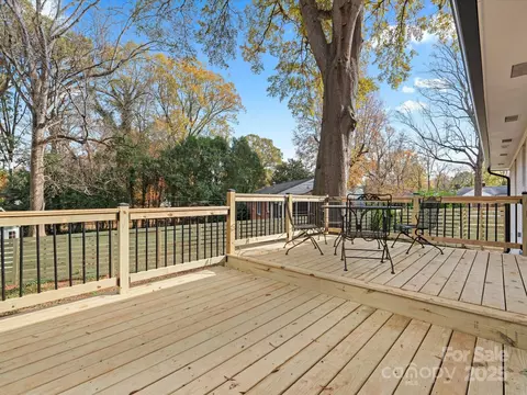 201 Seneca Pl, Charlotte, NC 28210 photo 43