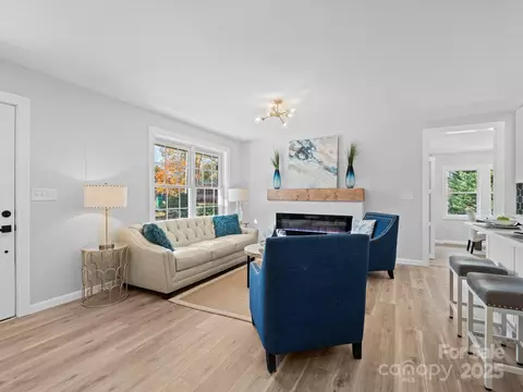 201 Seneca Pl, Charlotte, NC 28210 photo 13