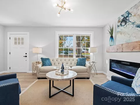201 Seneca Pl, Charlotte, NC 28210 photo 12