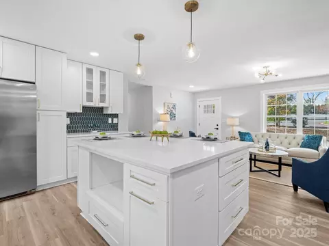 201 Seneca Pl, Charlotte, NC 28210 photo 17
