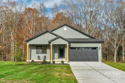 1206 Waterford Dr, Lincolnton, NC 28092