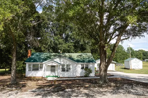 1255 Fork Hill Rd, Heath Springs, SC 29058