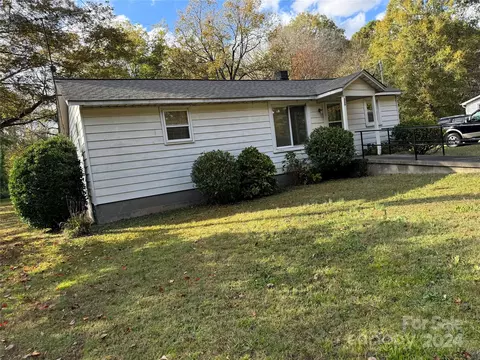 560 Harris Rd, Salisbury, NC 28147 photo 2