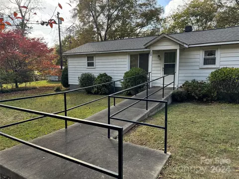 560 Harris Rd, Salisbury, NC 28147