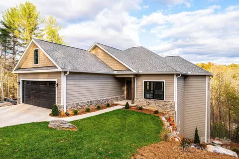 520 Park Ne 26 Way NE #26, Lenoir, NC 28645