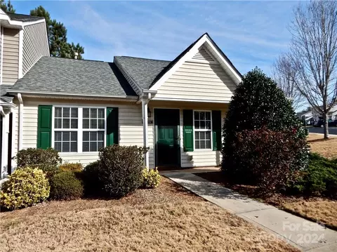 7374 Sun Dance Dr, Fort Mill, SC 29707