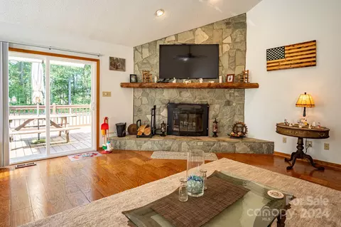 Living - 1106 Cat Square Rd, Vale, NC 28168 photo 2 of 5