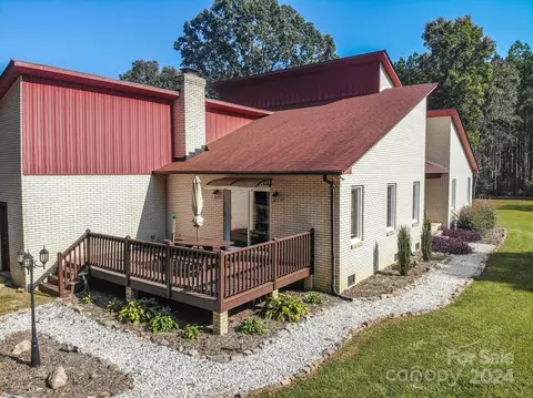 Exterior - 1106 Cat Square Rd, Vale, NC 28168 photo 4 of 9