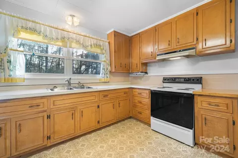 Kitchen - 202 Drexel Rd, Morganton, NC 28655 photo 3 of 3