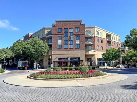 721 Governor Morrison 523 St #523, Charlotte, NC 28211