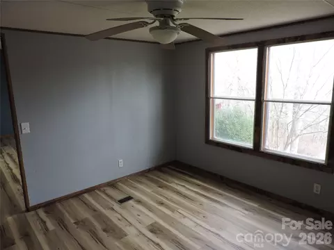 Bedroom - 2271 Gouges Creek Rd, Spruce Pine, NC 28777 photo 2 of 6