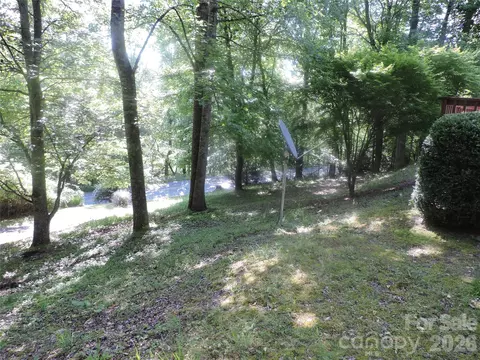 Exterior - 2271 Gouges Creek Rd, Spruce Pine, NC 28777 photo 6 of 14