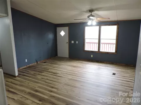 Living - 2271 Gouges Creek Rd, Spruce Pine, NC 28777 photo 3 of 4