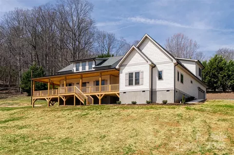 15 Diana Rose Ln, Asheville, NC 28805