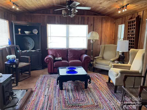 347 Elk Rd, Sylva, NC 28779 photo 3