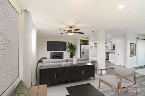 Living - 2677 Mcilwain Rd, Lancaster, SC 29720 photo 1 of 7