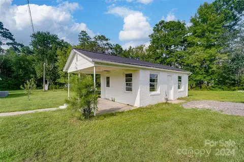Exterior - 2677 Mcilwain Rd, Lancaster, SC 29720 photo 3 of 3