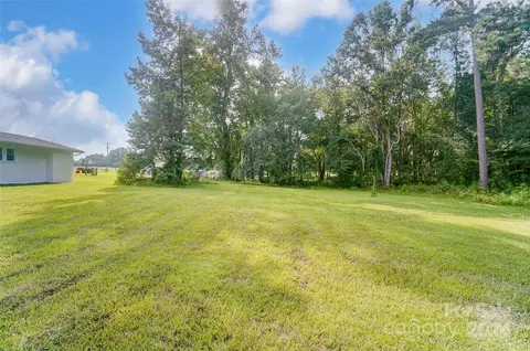 Exterior - 2677 Mcilwain Rd, Lancaster, SC 29720 photo 2 of 3