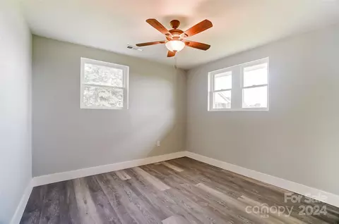 Bedroom - 2677 Mcilwain Rd, Lancaster, SC 29720 photo 5 of 8