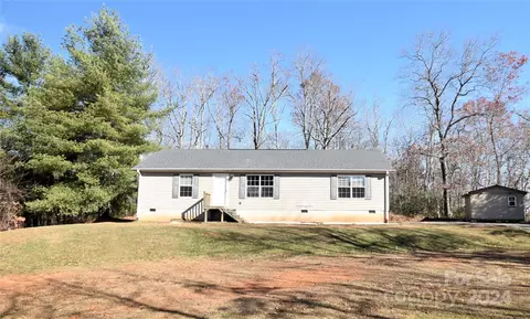 133 Coventry 12 Ln #1&2, Waynesville, NC 28786