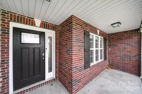 Exterior - 2011 Saye Brook Dr, Monroe, NC 28112 photo 1 of 4