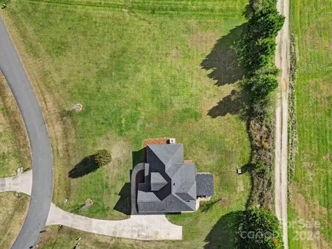 View/Area - 2011 Saye Brook Dr, Monroe, NC 28112 photo 3 of 4