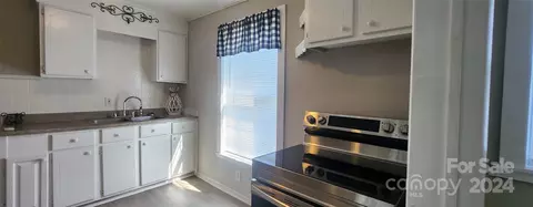 5202 Dellinger Cir, Cherryville, NC 28021 photo 23