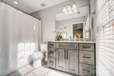 Bath - 651 Sixth Baxter Xing, Fort Mill, SC 29708 photo 3 of 5