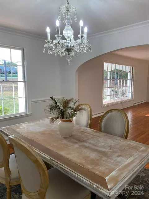 Dining - 1311 Evans Mill Rd, Pageland, SC 29728 photo 3 of 4