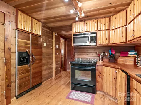 Kitchen - 354 Nelons Rd, Mill Spring, NC 28756 photo 4 of 4