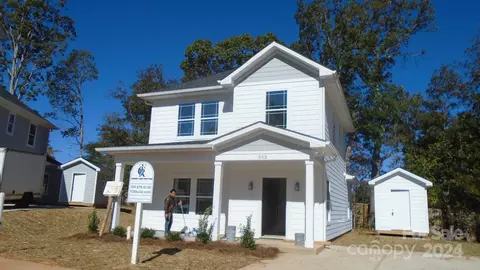 552 Geneva Cir, Belmont, NC 28012