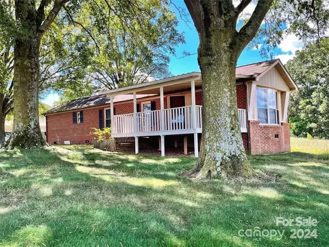 7001 Alexander Farm Rd, Monroe, NC 28110