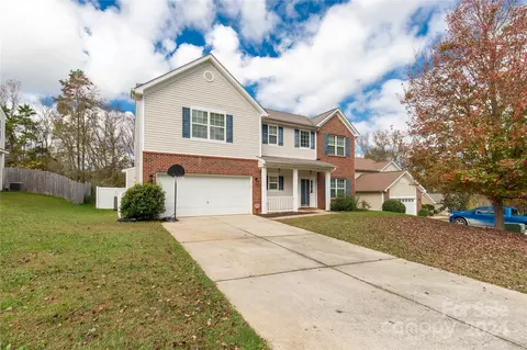 718 Rocky Grove Gln, York, SC 29745