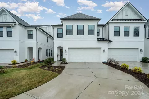 6133 Mariemont Cir, Charlotte, NC 28226