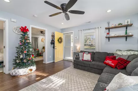 401 3rd St, Stanley, NC 28164 photo 8