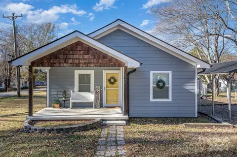 401 3rd St, Stanley, NC 28164